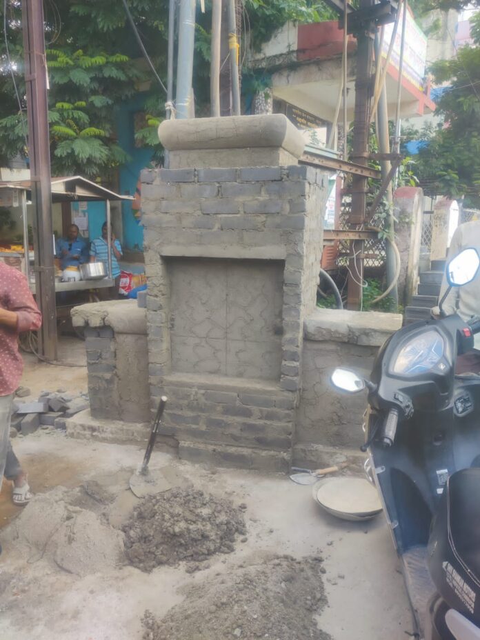 Amma Chowk monument finally removed