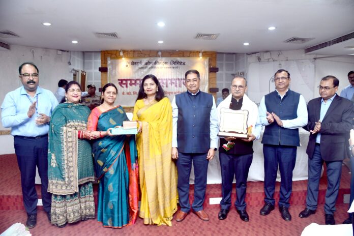 Vecoli Director Technical Shri A. K. A fond farewell to Singh on his retirement