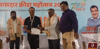 खासदार क्रीडा महोत्सवात श्रीपाद काळे यांनी 100 मीटर बॅकस्ट्रोकमध्ये पटकावले रौप्य पदक